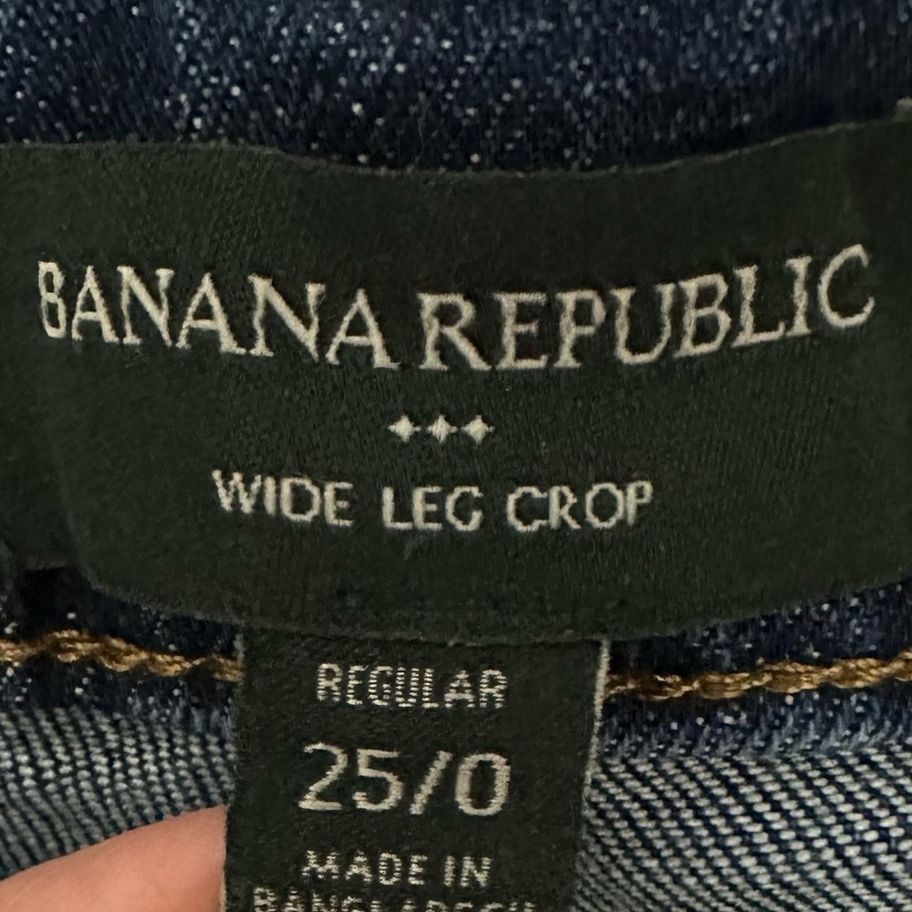 Banana Republic High Rise Pleaded Wide Leg Cropped Jeans - Picture 5 of 8